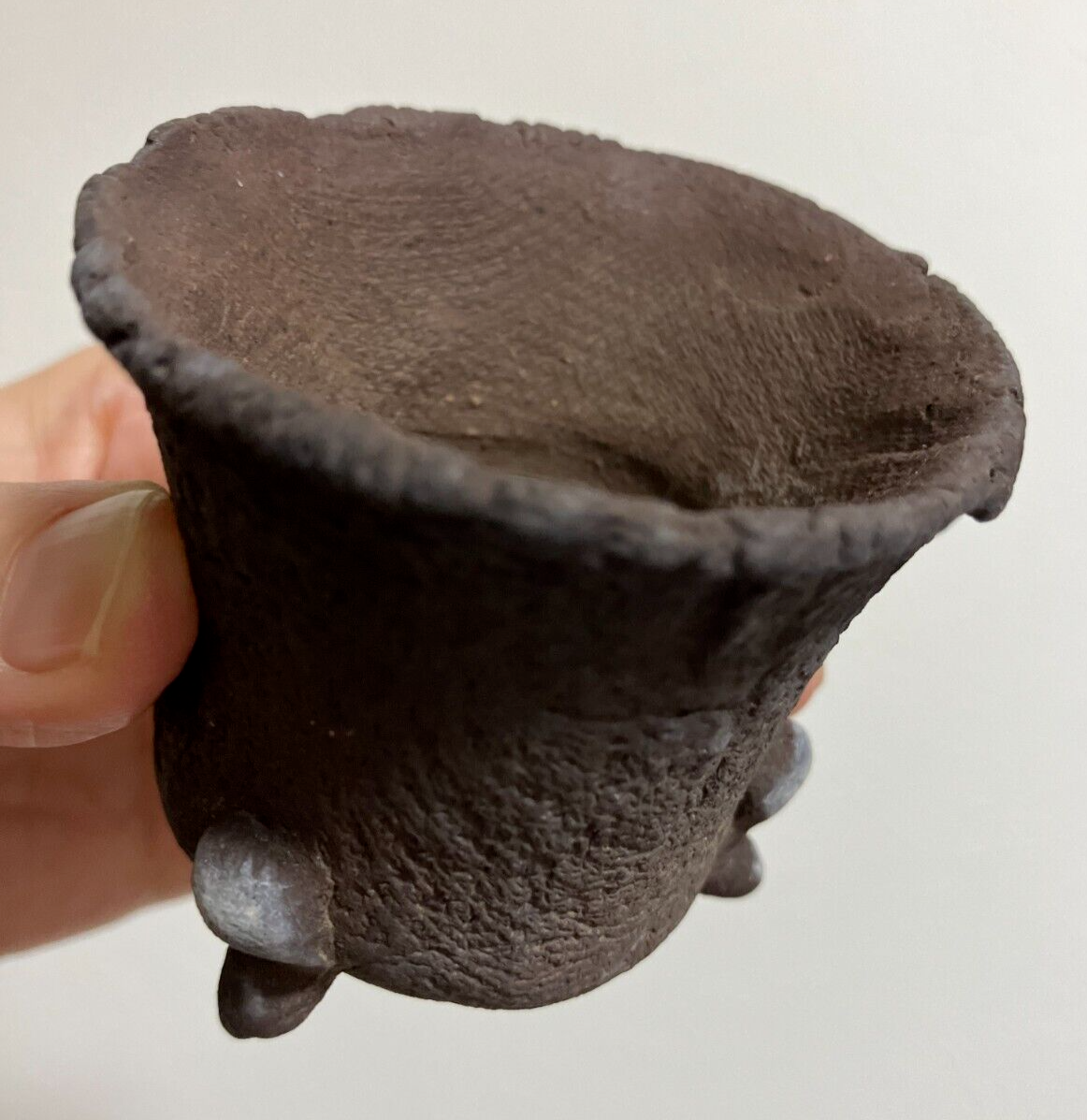 Japanese bonsai pot RYUGAKU signed 3 Legs hand formed jar shape φ2.7" 2