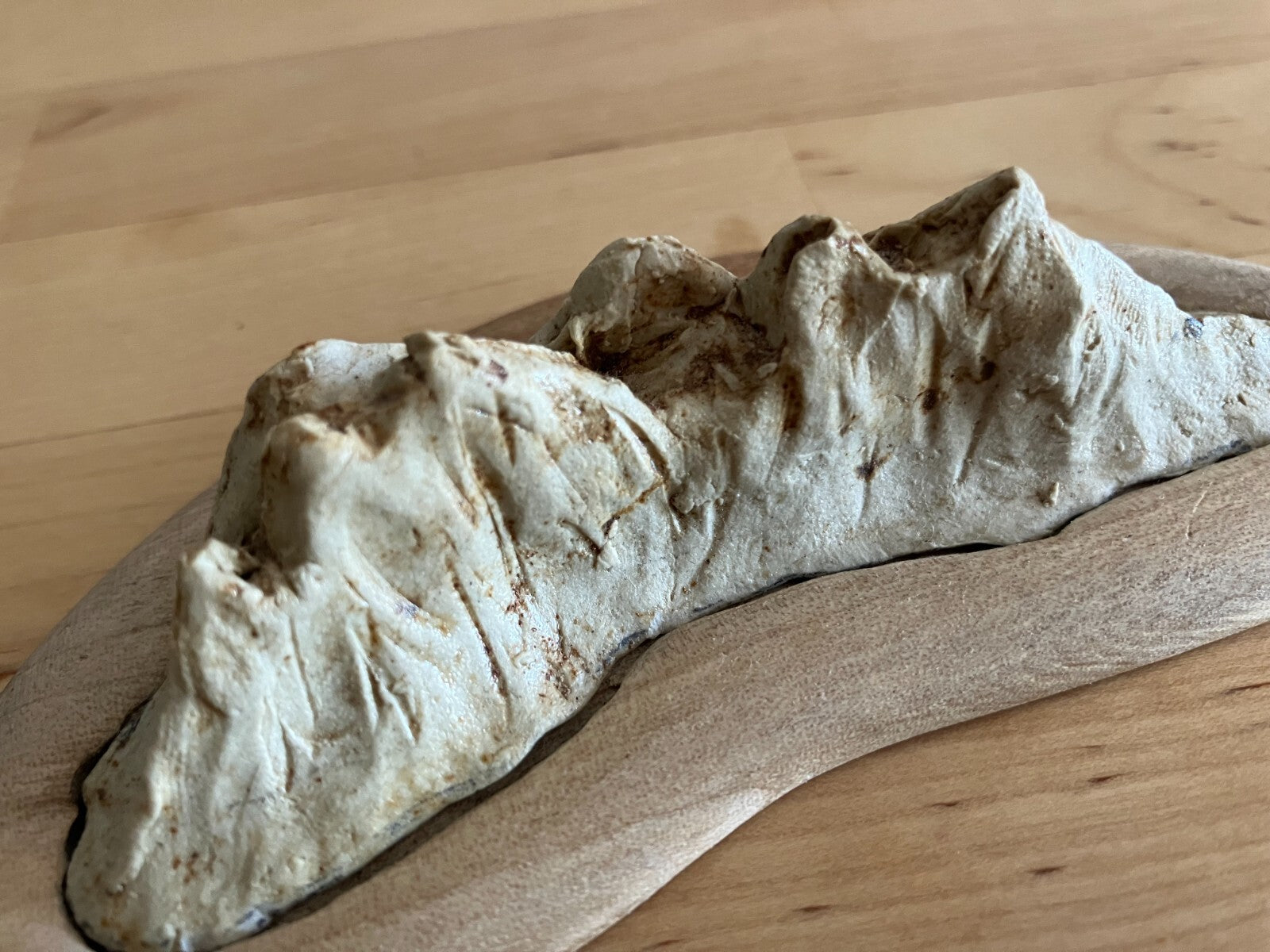 Japanese Viewing mountain White pottery & camphor tree pedestal w4.6" /325